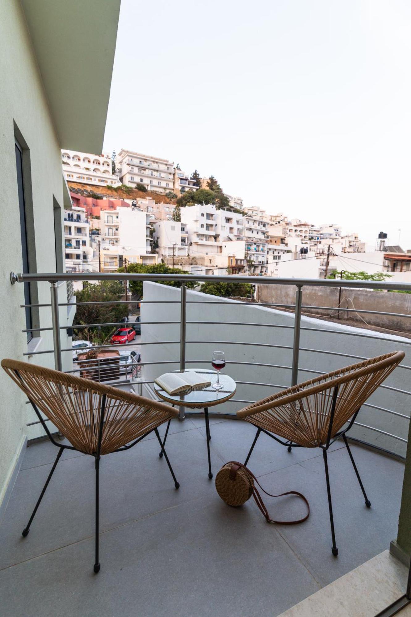 Aparthotel Patric.Ko Agia Galini Esterno foto